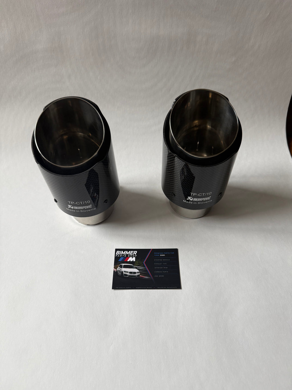 2 SILVER & BLACK CARBON FIBRE AKRAPOVIC EXHAUST TIPS 3.5”STAINLESS