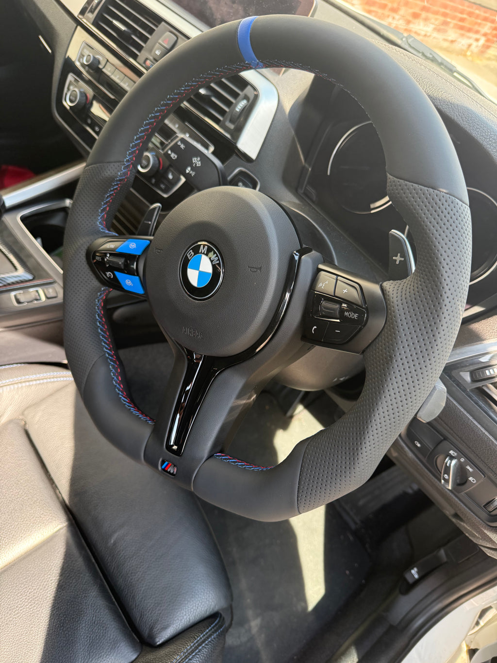 BMW Flat bottom steering wheel F series